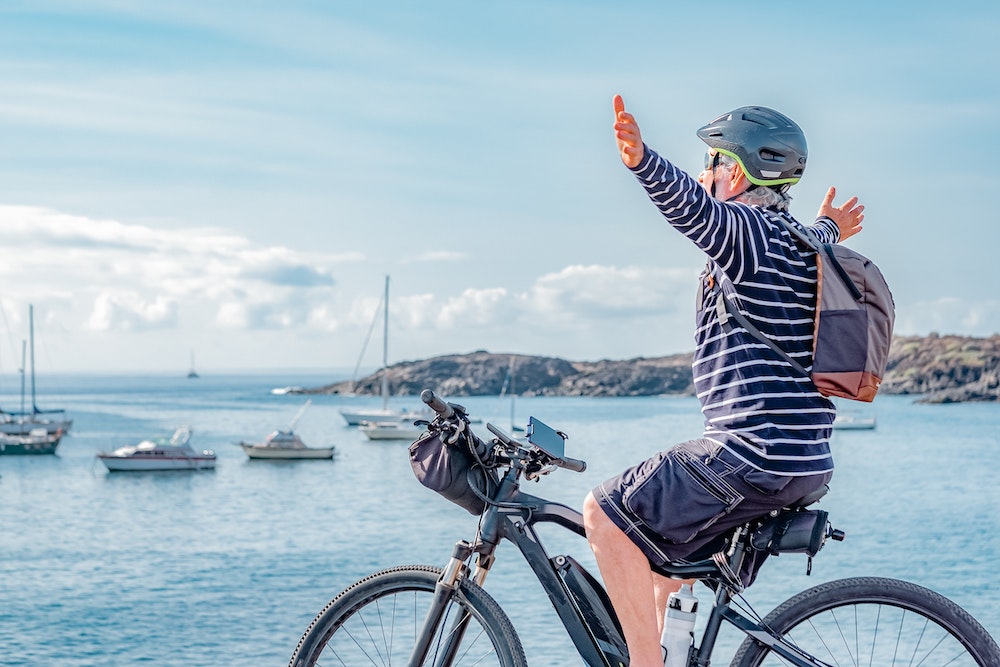 Vélo électrique : obligations des employeurs pour les vestiaires et douches