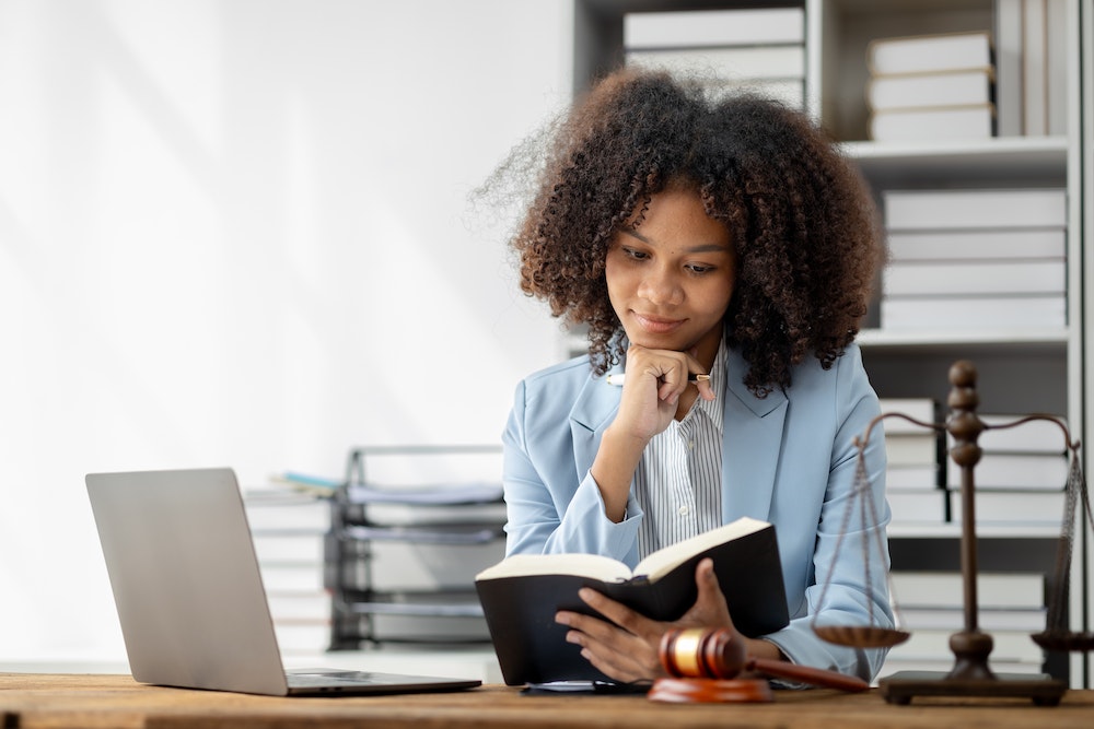 La rédaction de contrats : l'importance des clauses de confidentialité