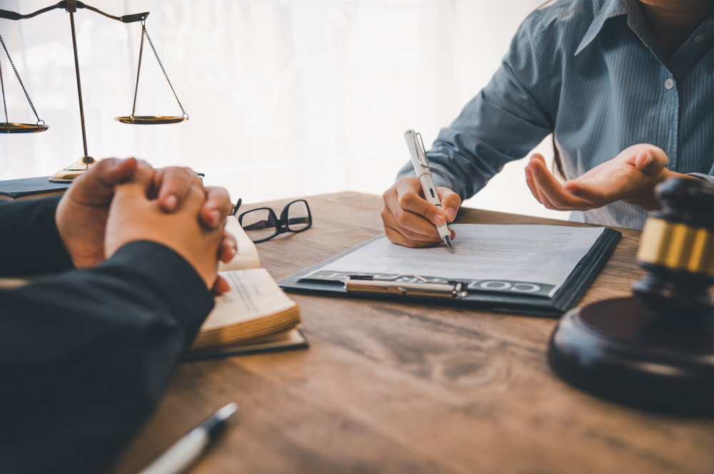 Attaquer son employeur aux Prud'hommes : conseils et démarches