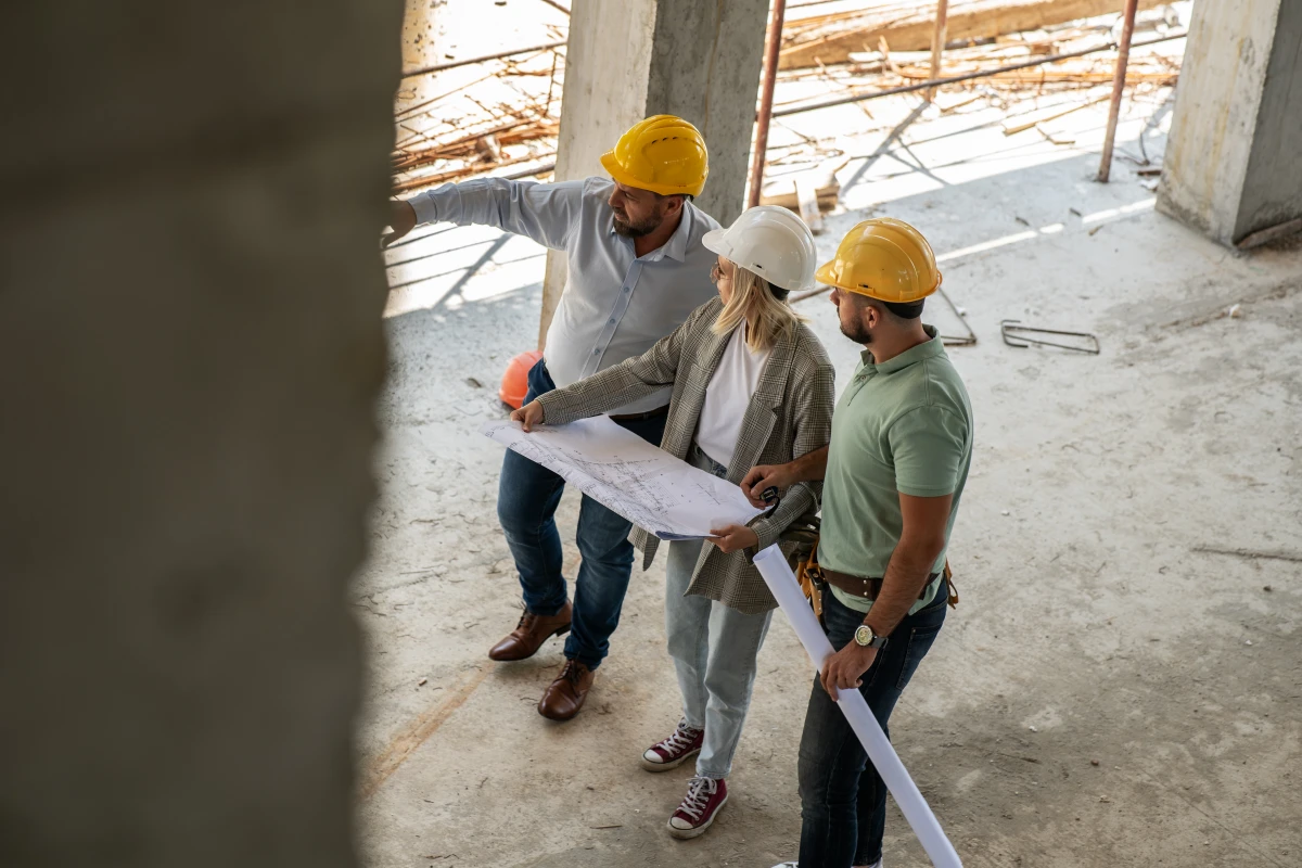 Les litiges liés aux retards dans les constructions immobilières : enjeux juridiques et solutions